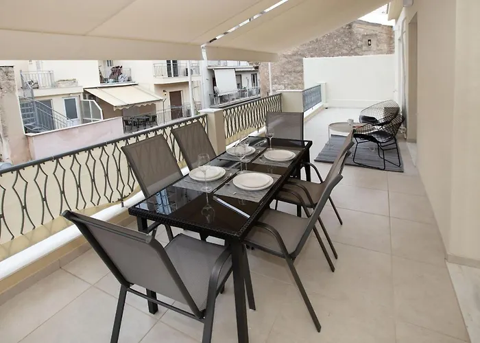 Syntagma Apartments With Acropolis View