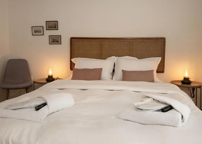 Syntagma Apartments With Acropolis View